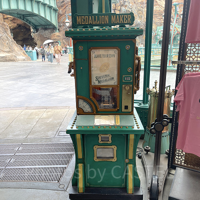 ノーチラスギフトのメダリオンメーカー