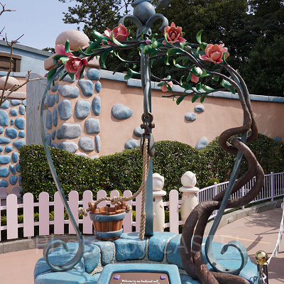 ミニーの家の「ミニーの願いの井戸」