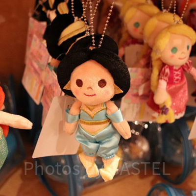 新イッツ・ア・スモールワールドグッズ