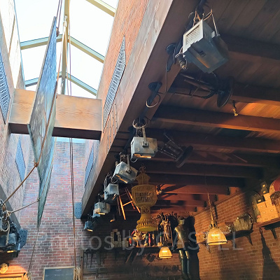 ニューヨーク・デリ：プロップショップエリア