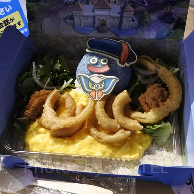 ドラゴンクエストアイランド　ハンカチ ドラゴンクエストアイランド限定 玉ねぎスライムケースの通販 by