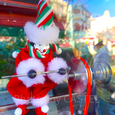 11月ディズニーランド混雑レポ：クリスマス仕様のポップコーンワゴン