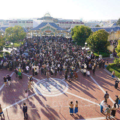 11月ディズニーランド混雑レポ：ハッピーエントリーの待ち列(7:50頃)