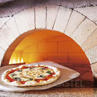 「リストランテ・ディ・カナレット」の窯焼きピザ