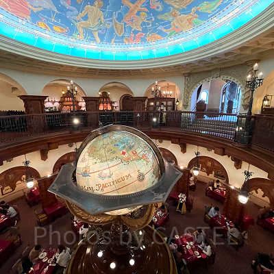 1階のマゼランズが見渡せる