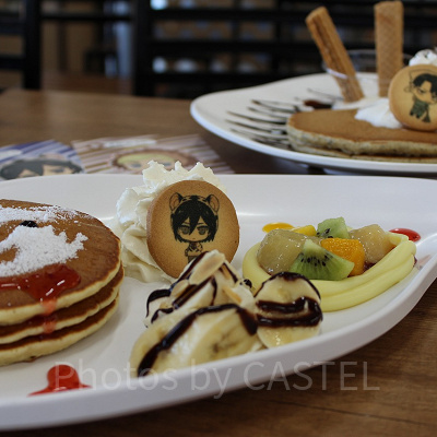 コラボメニューのパンケーキは各1200円でポストカード付