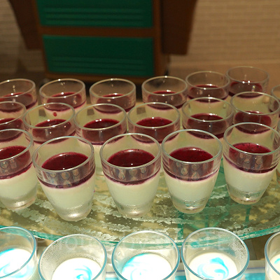 パンナコッタ ブルーベリーソース