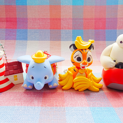 パークモチーフのキーチェーン（ディズニーガチャガチャ）