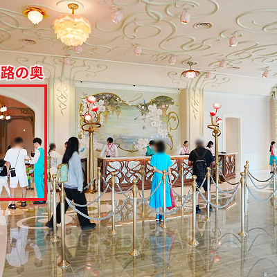 ジョイフルスプリングスに繋がる通路