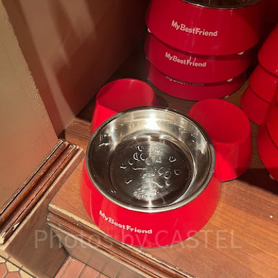 ペットグッズ（レッド）：2,000円