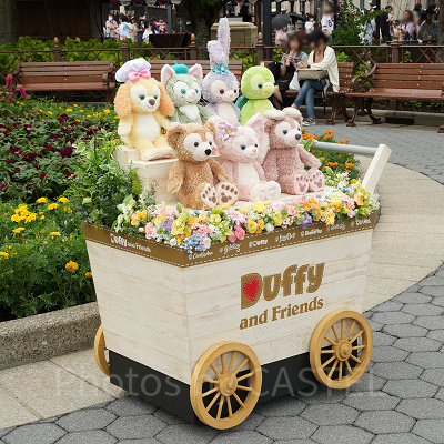 ダッフィー&フレンズのぬいぐるみとのフォトスポット