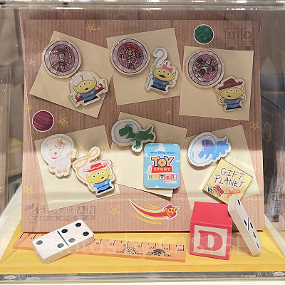 ピンバッジ