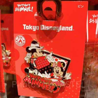 ピンバッジ