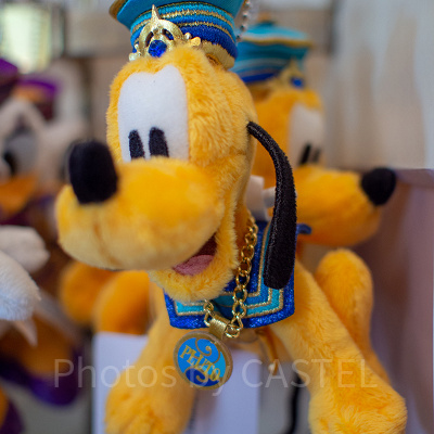 プルートのぬいぐるみバッジ