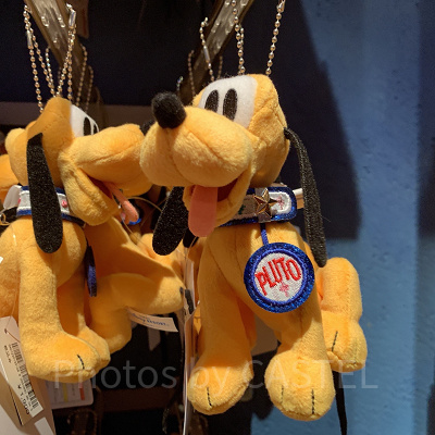 プルートぬいぐるみバッジ