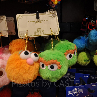 ぽんぽんイヤリング（ゾーイ＆オスカー）