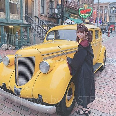 ハリーポッターコーデで人気のクラシックカーと撮影