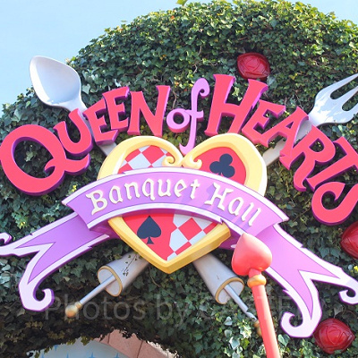 クイーン・オブ・ハートのバンケットホール