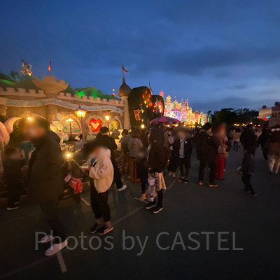 クイーン・オブ・ハートのバンケットホール（2022年4月2日18時30分ごろ撮影）