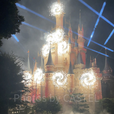 橋上（城に向かって右手側）から見たReach for the Stars