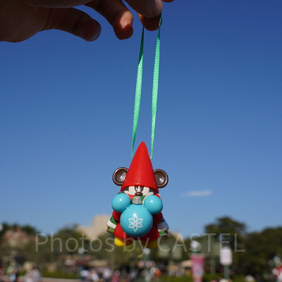 リルリンリンのガチャガチャ（カプセルトイ）（赤色×水色）