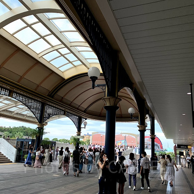 舞浜駅からディズニーランドの入口へのルート