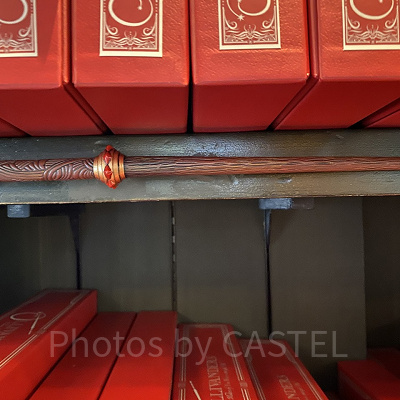 サクラとユニコーンのたてがみの杖