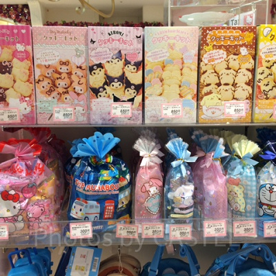 サンリオギフトゲート　お菓子売り場