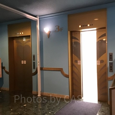 サンリオピューロランド　館内エレベーター