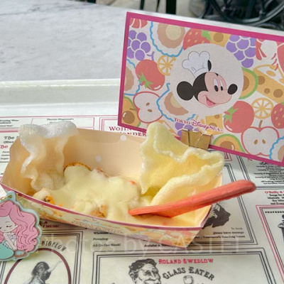 ホタテ貝のマッシュポテト、シュリンプチップ添え