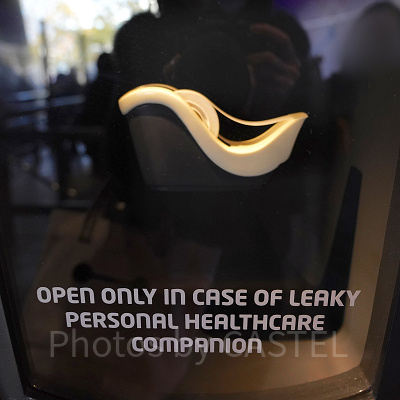 修理ステーション内のセロハンテープ