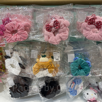 シュシュ型ポーチ