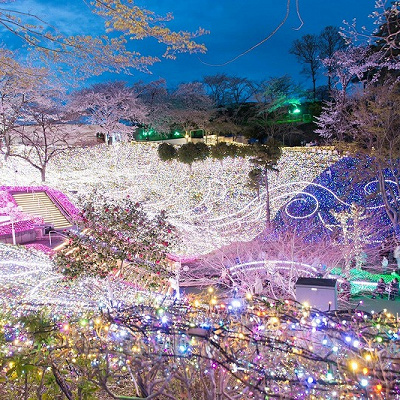 イルミネーション中の西武園ゆうえんち