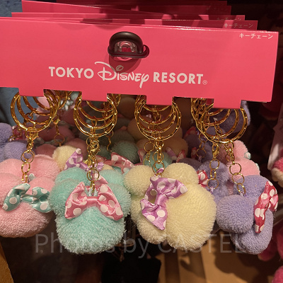 キーチェーン4個セット（ミニーグッズ）