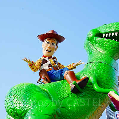 上海ディズニー：ミッキーのストーリーブック・エキスプレス