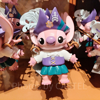 上海ディズニーカリブの海賊グッズ：海賊エンジェルのマスコット