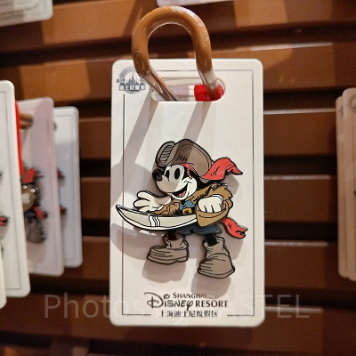 上海ディズニーカリブの海賊グッズ：ミッキー＆ミニーの海賊
