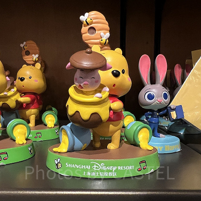 ディズニー　プーさん　ピグレット ぬいぐるみ マグカップ　ボトル ピグレットが仲間入り！東京ディズニーリゾート『くまのプーさん