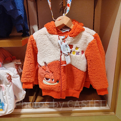上海ディズニーズートピアグッズ：ニックのボアパーカー（キッズ）