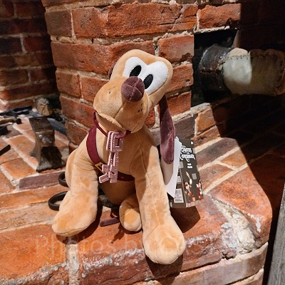 上海ディズニーランドグッズ：プルートのぬいぐるみ（カリブの海賊風）