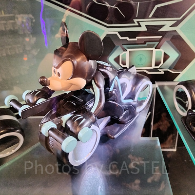 上海ディズニーランドグッズ：トロンのラジコン