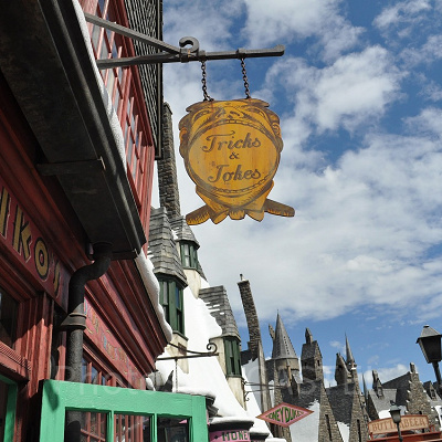 ハリーポッターエリアの看板／USJ