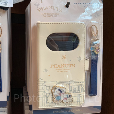 スヌーピースマホケース（USJクリスマスグッズ2023）