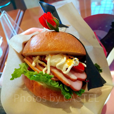 合鴨スモークのブリオッシュサンド