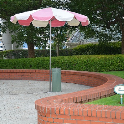 ピクニックエリアの喫煙所