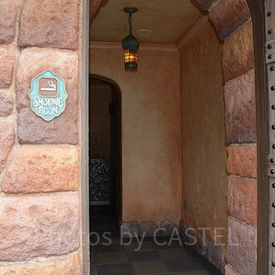 サルタンズ・オアシス付近の喫煙所①