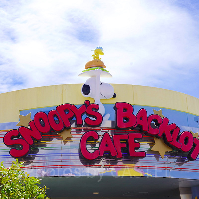 スヌーピー・バックロット・カフェ