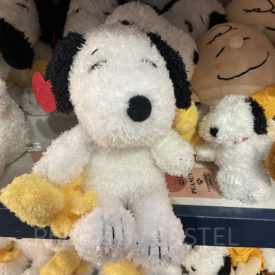 スヌーピーのふわふわぬいぐるみ
