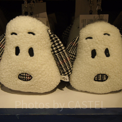 スヌーピーぬいぐるみチェック柄パスケース