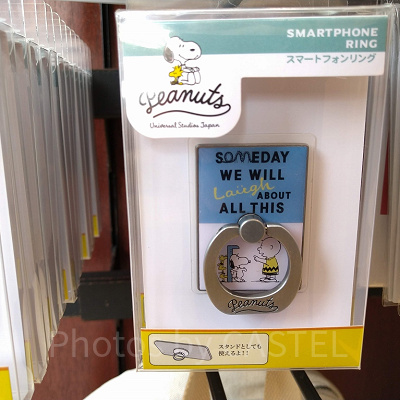 スヌーピーのスマートフォンリング